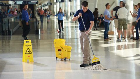 Airport Cleaning Work: Structure, Duties, and the Real Workplace Environment